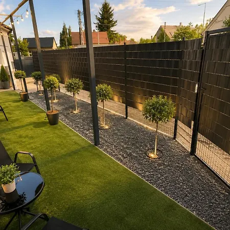 Apartman Vibe S37 Modern & Garden